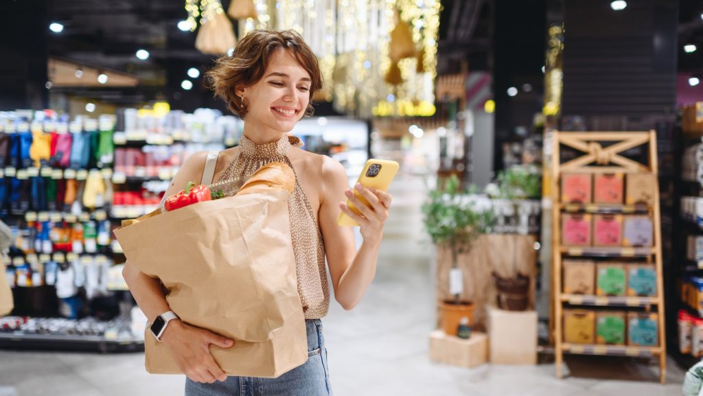 Inteligencia artificial en retail: transformando las experiencias en tienda para atender las necesidades de los consumidores modernos
