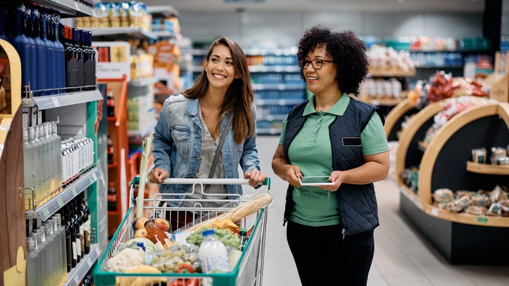Cómo mejorar la satisfacción del personal en tienda para reducir la rotación y aumentar la eficiencia operativa